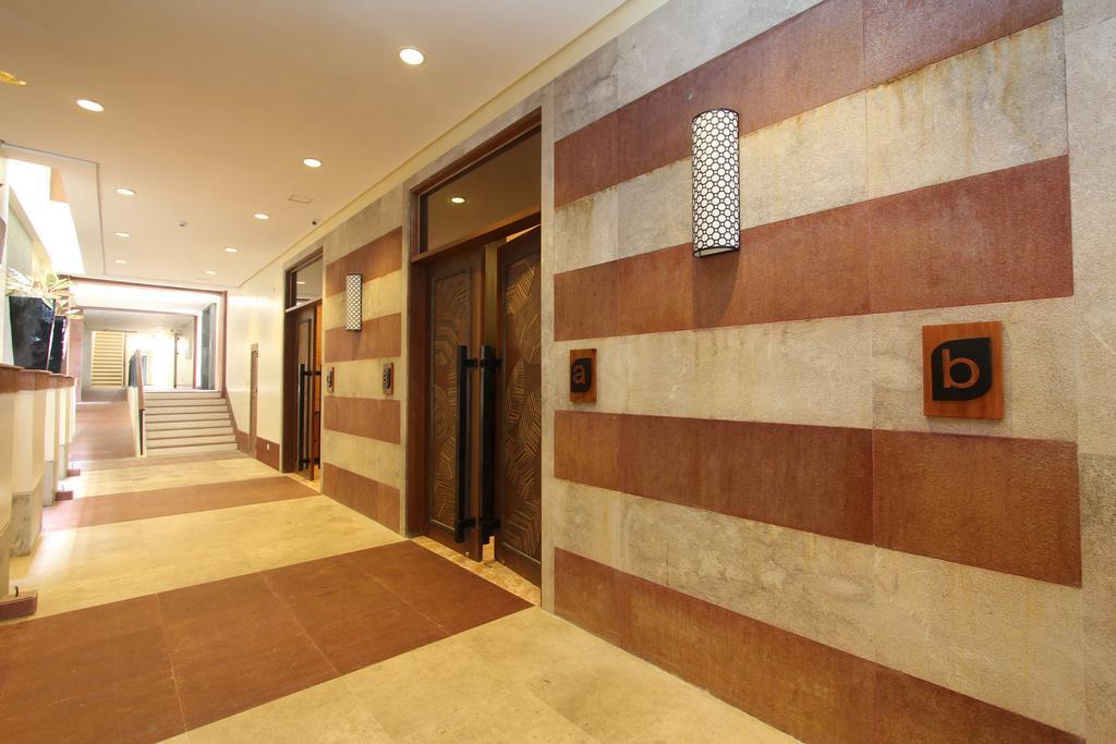 Crown Regency Resort