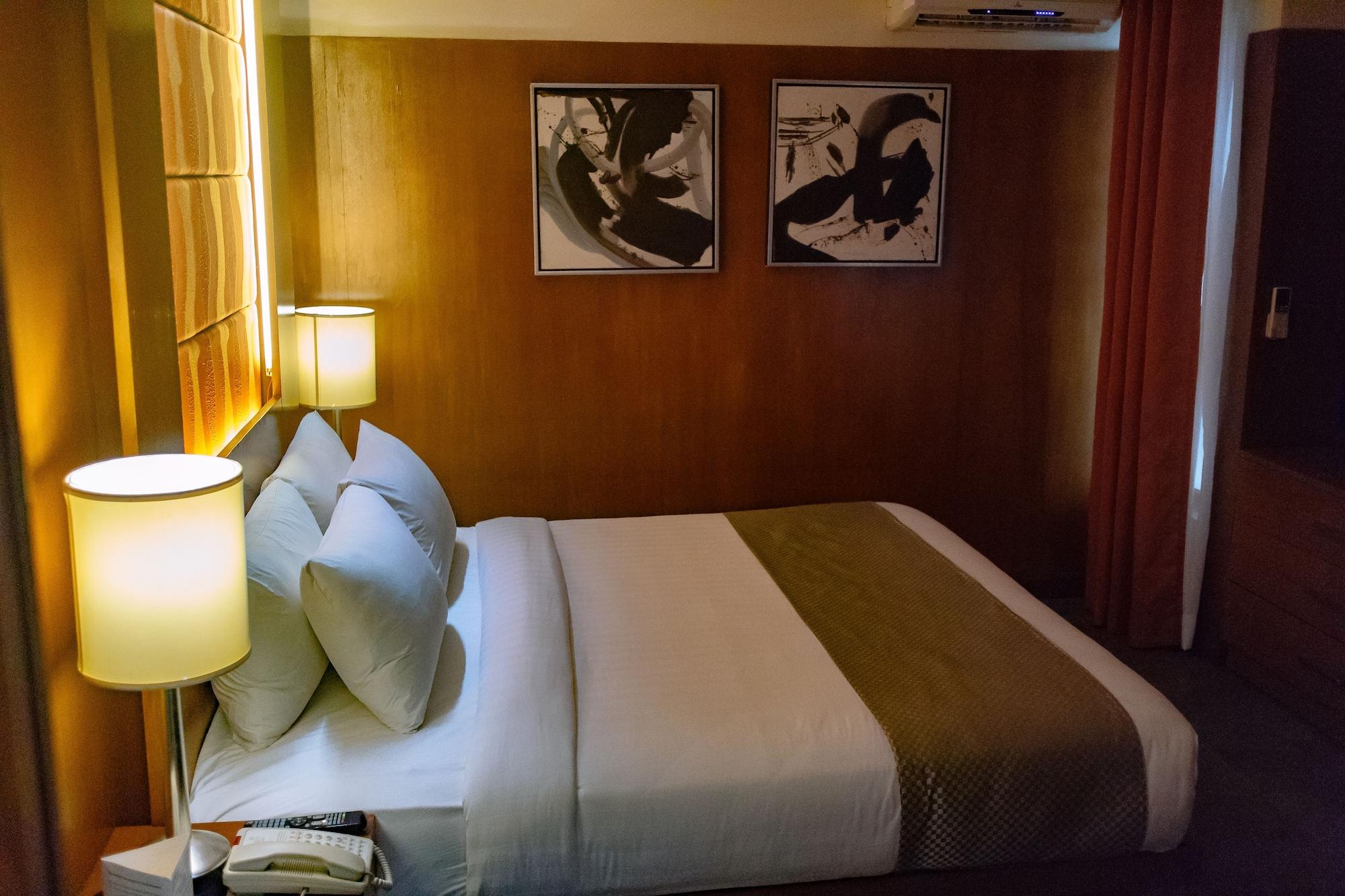 Crown Regency Resort Manoc-Manoc