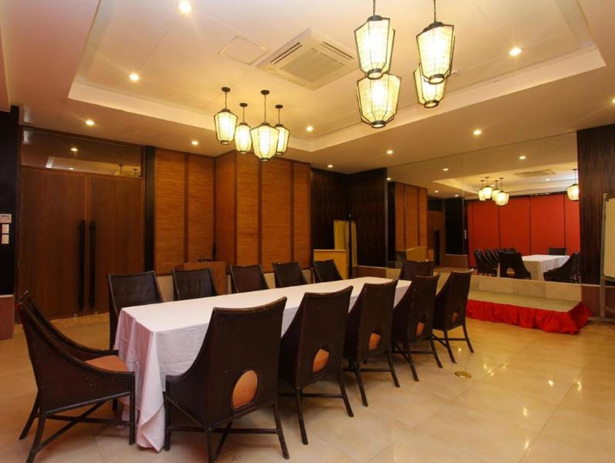 Crown Regency 3*