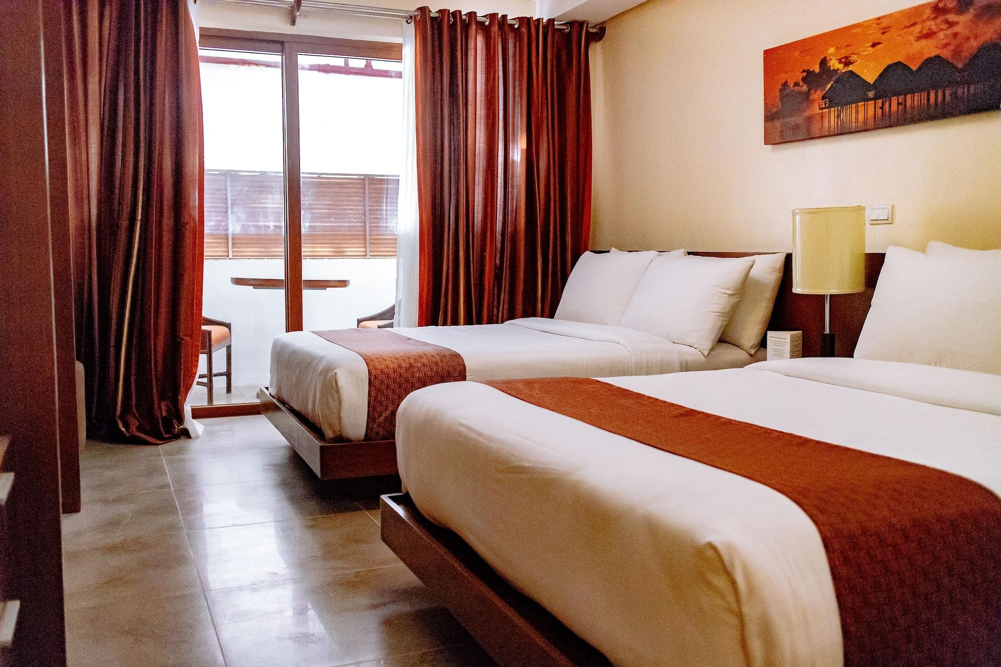 Resort Crown Regency Manoc-Manoc