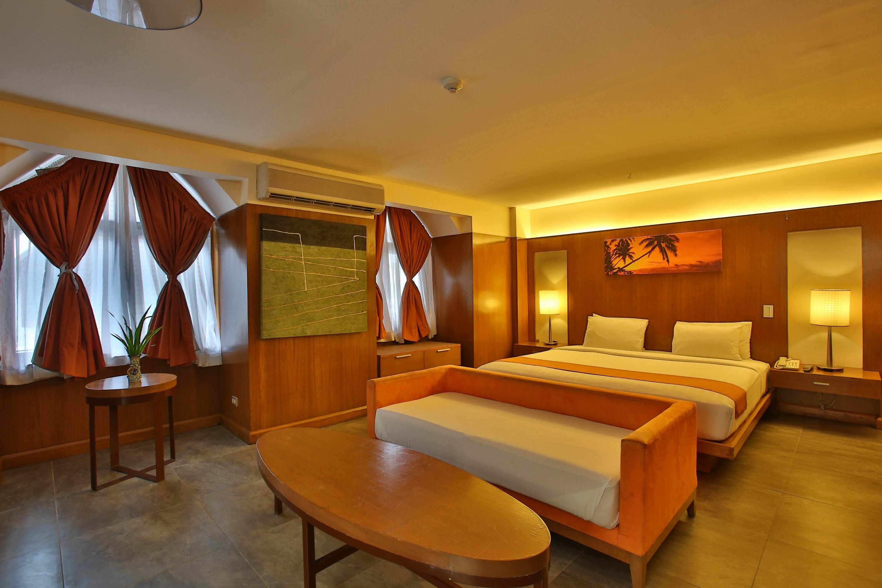 Crown Regency 3*