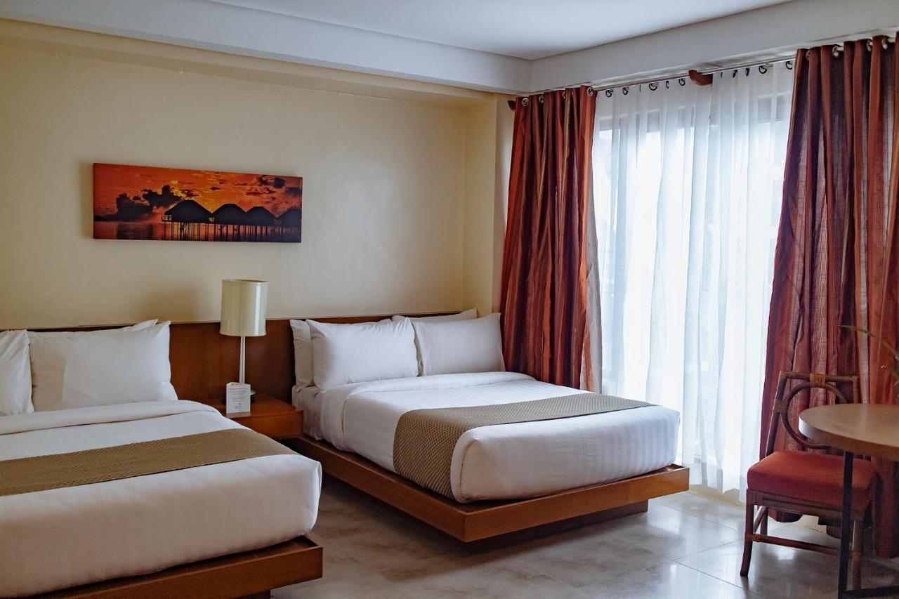Crown Regency Resort