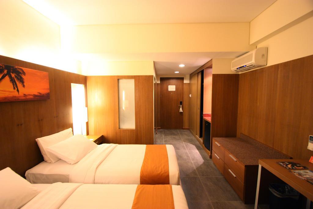 Resort Crown Regency Manoc-Manoc