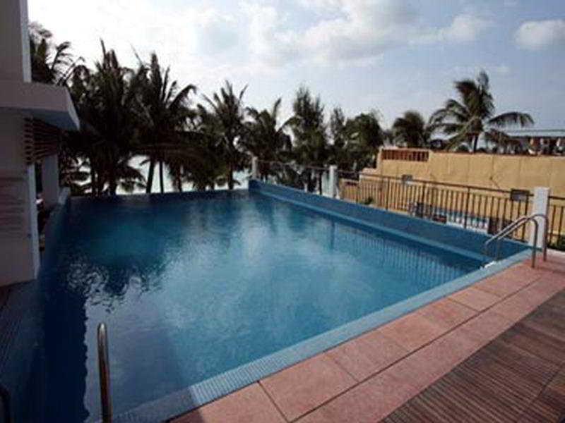 Crown Regency Resort