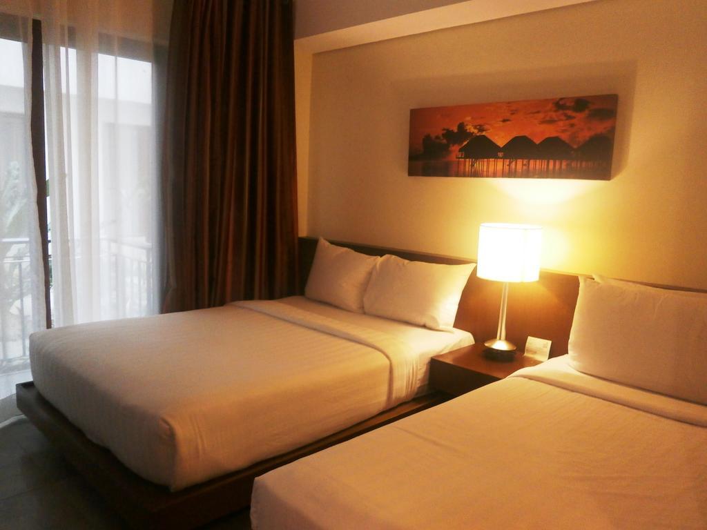 Crown Regency Resort Manoc-Manoc