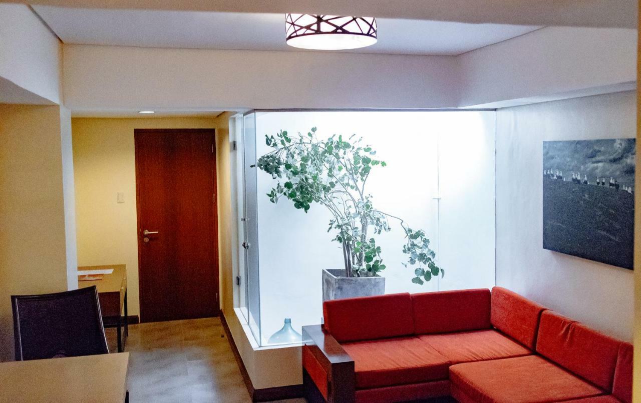 Crown Regency Resort Manoc-Manoc